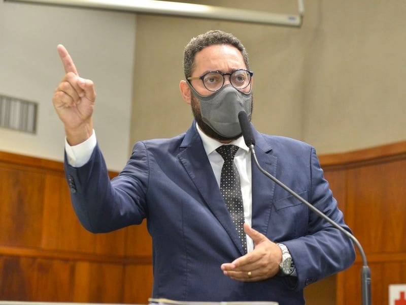 Virmondes propõe diretrizes para tratar cardiopatias congênitas