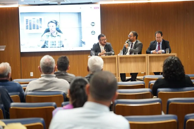 Comissão de Empreendedorismo é instalada pelo deputado Virmondes Cruvinel e debate apoio a microempresas