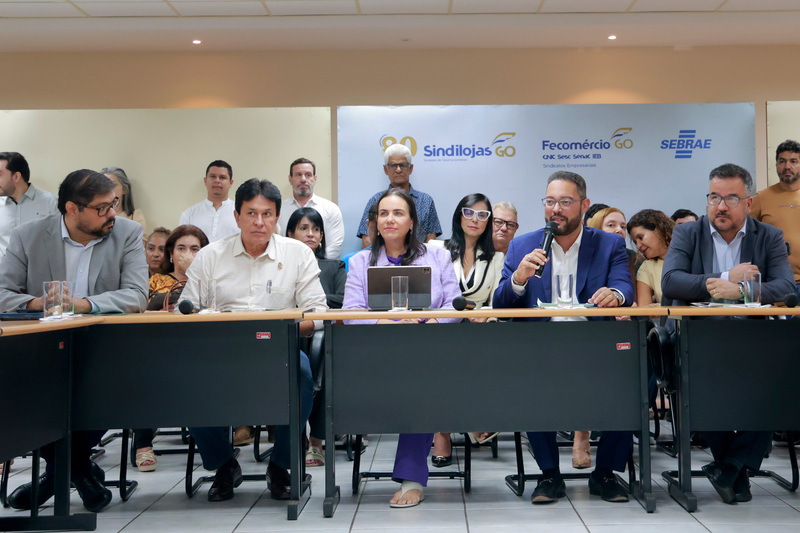 Virmondes Cruvinel conduziu na manhã desta terça-feira, 28, 8° Reunião do Fórum Goiano da Desburocratização