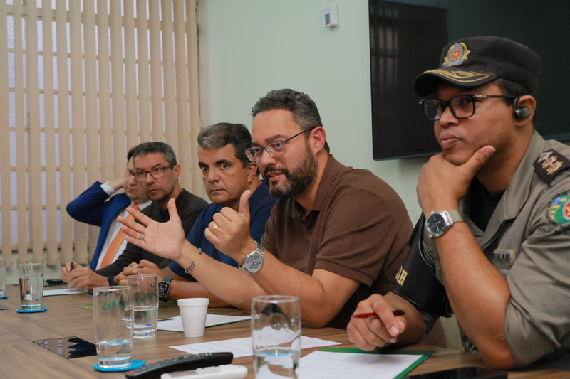 Fórum da Desburocratização debate demandas do setor educacional em Goiânia sob o comando de Virmondes