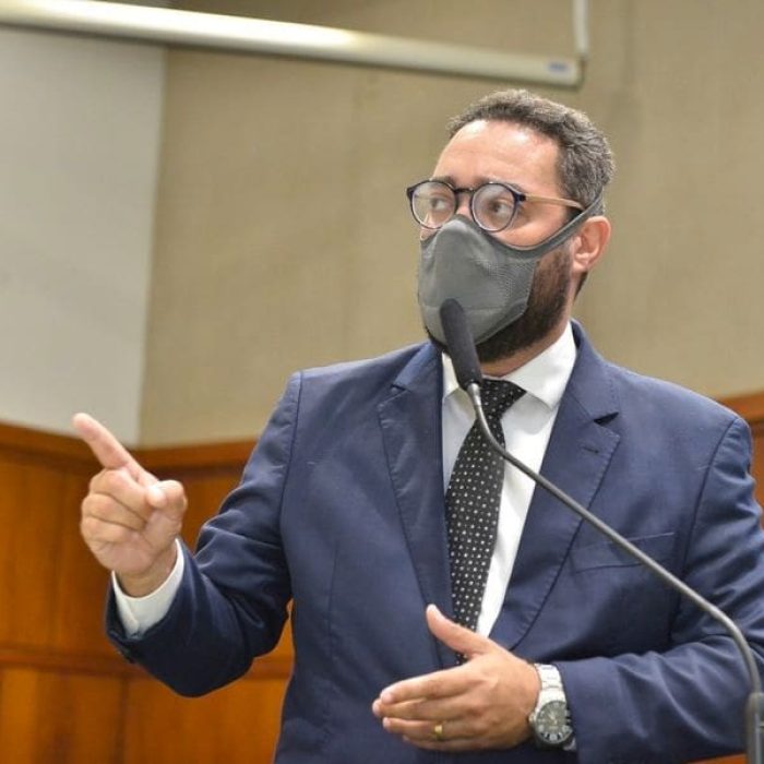 Virmondes elogia Programa Bolsa Estudo e manifesta apoio à proposição